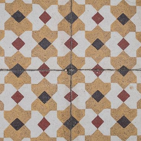 Apartment Mosaic Giralda Sevilla Bagian luar foto