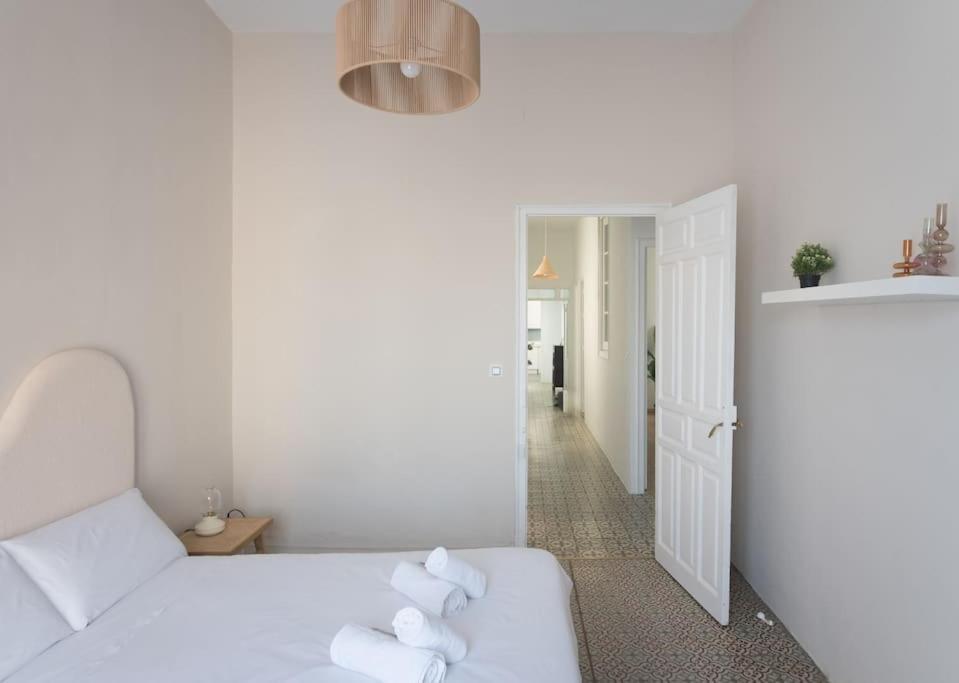 Apartment Mosaic Giralda Sevilla Bagian luar foto