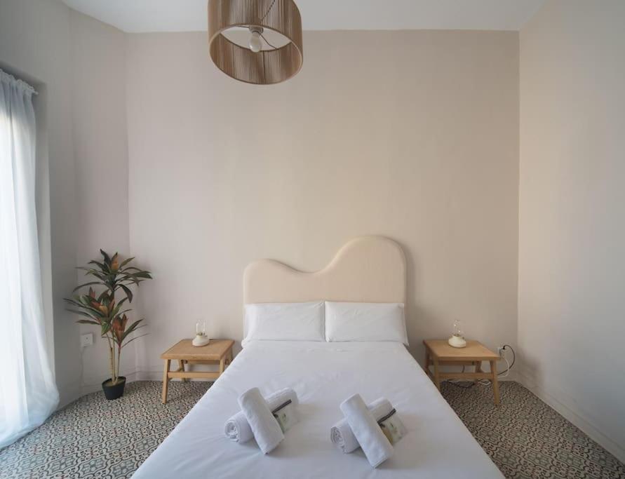 Apartment Mosaic Giralda Sevilla Bagian luar foto
