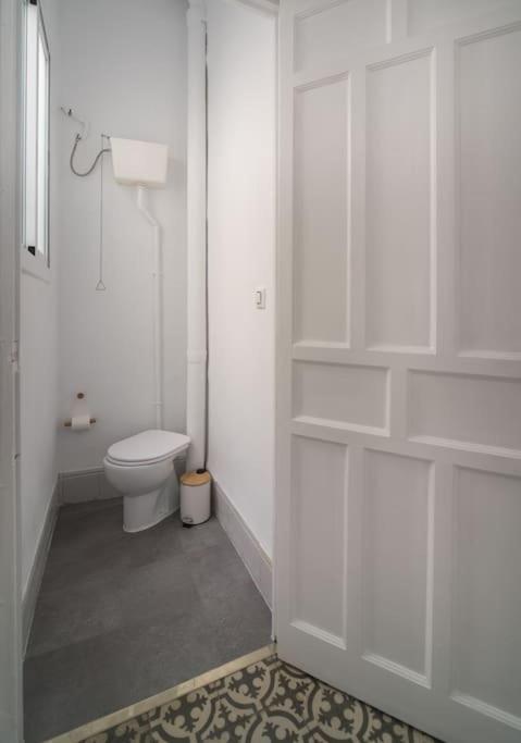 Apartment Mosaic Giralda Sevilla Bagian luar foto
