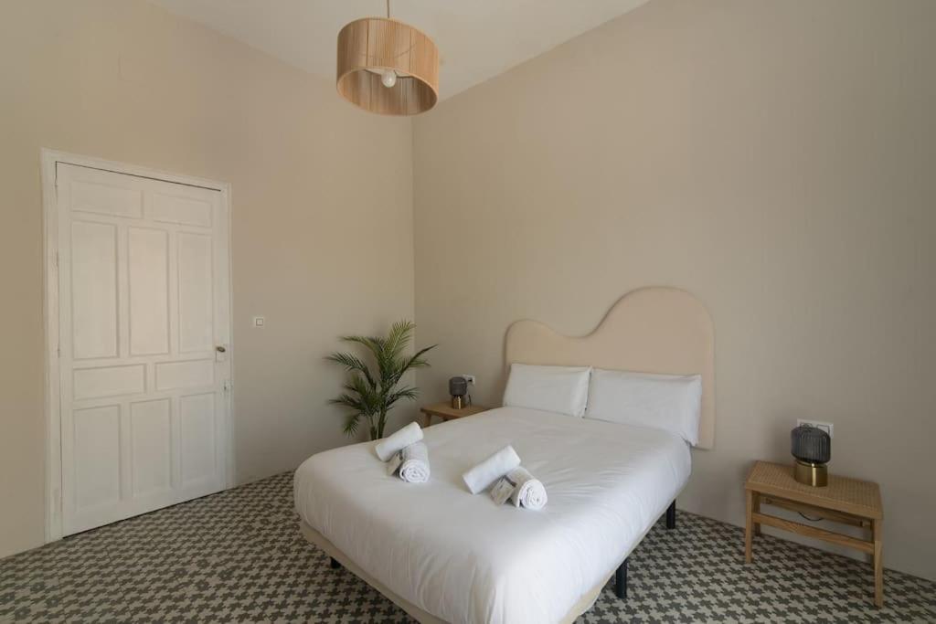 Apartment Mosaic Giralda Sevilla Bagian luar foto