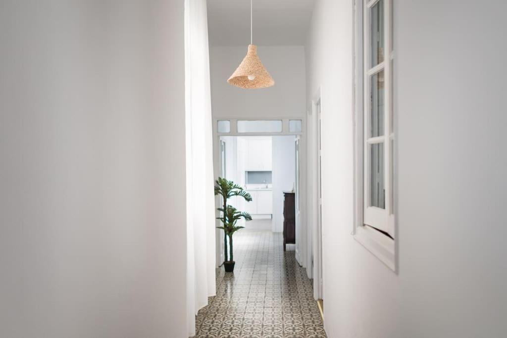 Apartment Mosaic Giralda Sevilla Bagian luar foto